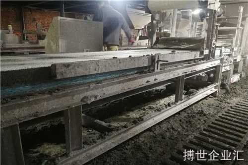 禹州建筑免拆复合一体板设备厂家直销价格低
